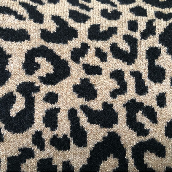 Abercrombie SUPER SOFT Leopard Print Sweater, Size: Small - Picture 7 of 10